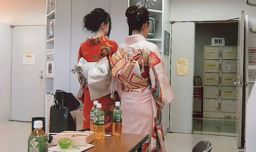 第19回 明彩会 箏・三絃発表会 皆さん、きれいに着物を着ています。帯結びもすてきです